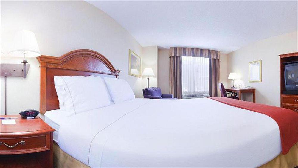 Holiday Inn Express Hotel & Suites Dayton-Centerville By Ihg Экстерьер фото