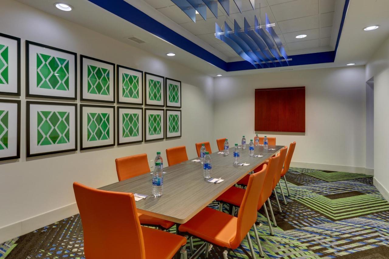 Holiday Inn Express Hotel & Suites Dayton-Centerville By Ihg Экстерьер фото