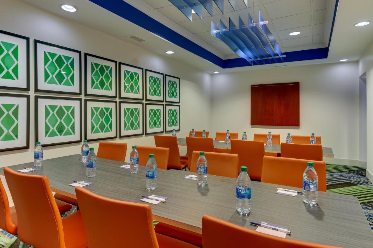 Holiday Inn Express Hotel & Suites Dayton-Centerville By Ihg Экстерьер фото