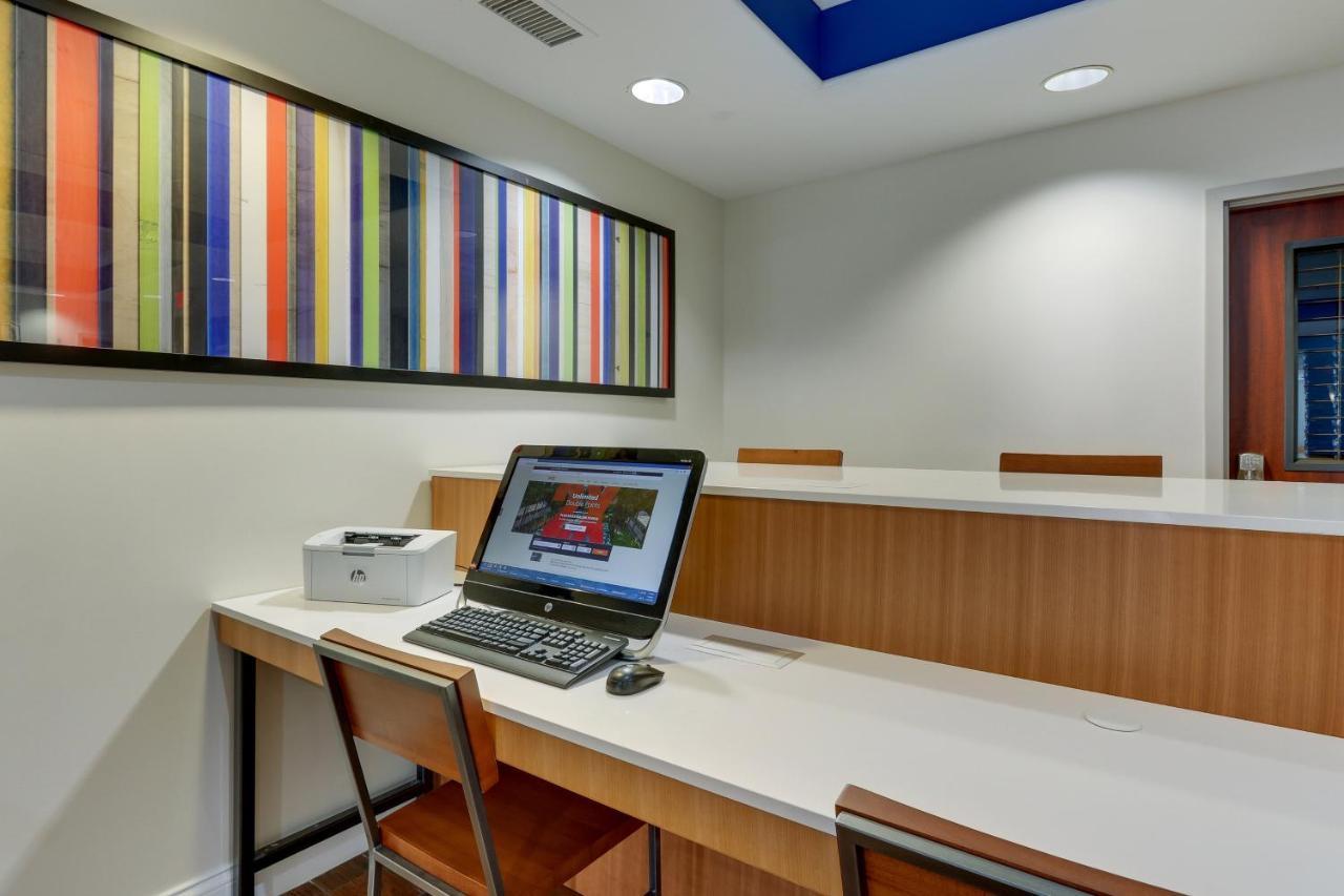 Holiday Inn Express Hotel & Suites Dayton-Centerville By Ihg Экстерьер фото