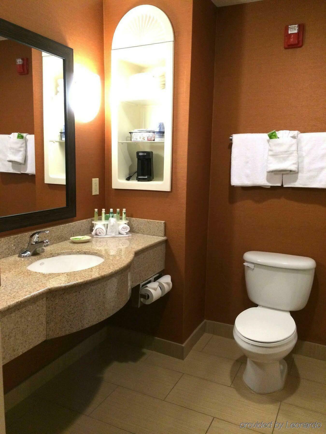 Holiday Inn Express Hotel & Suites Dayton-Centerville By Ihg Экстерьер фото